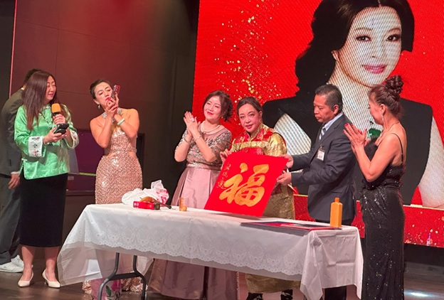 XiaoqingLiu_60.jpg