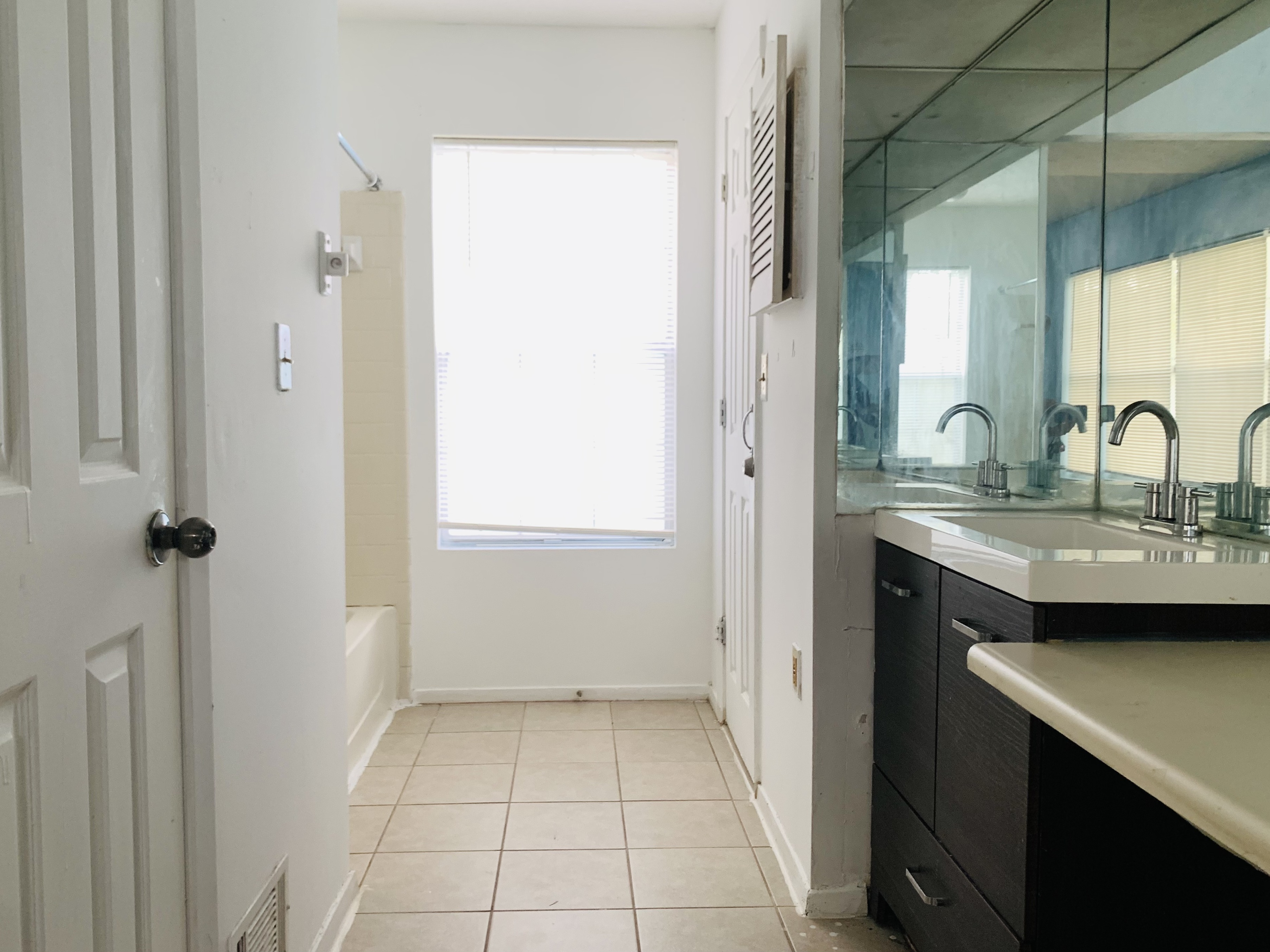 1310 Master Bath_95.jpg