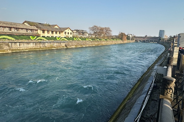 Dujiangyan_42.jpg