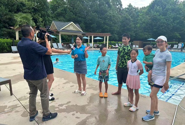 6.20PoolParty_17.jpg