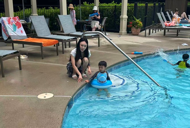 6.20PoolParty_54.jpg