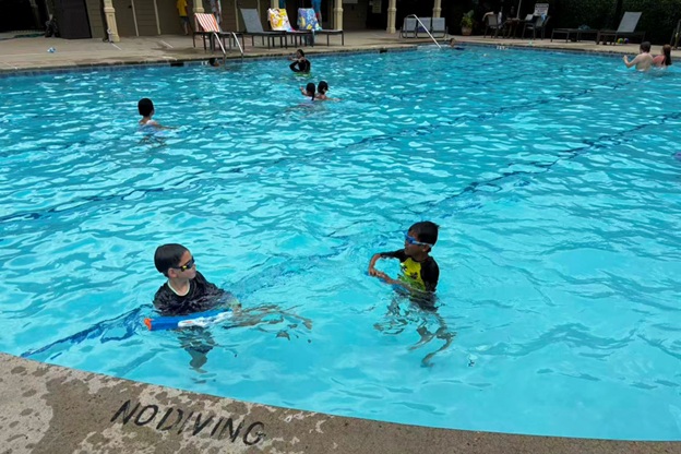 6.20PoolParty_62.jpg
