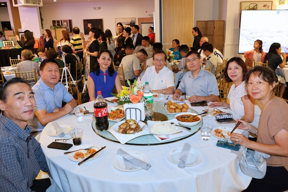 AYTC920_25.jpg