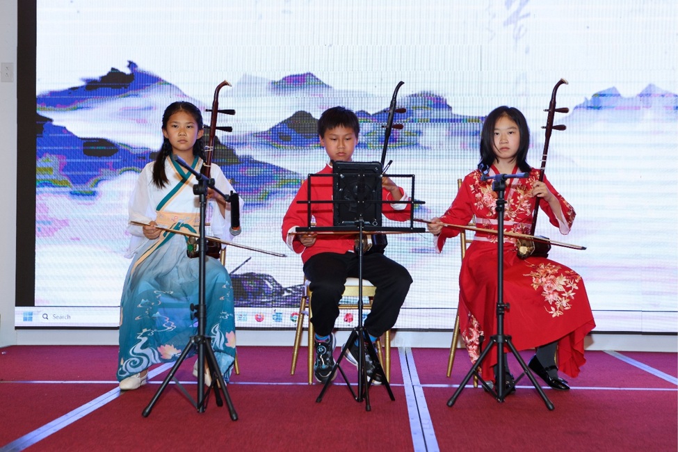 AYTC920_57.jpg